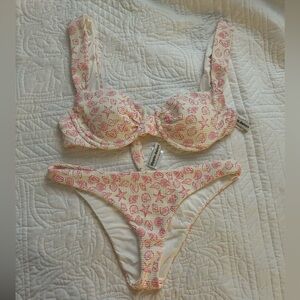 Dippin Daisys bikini set
